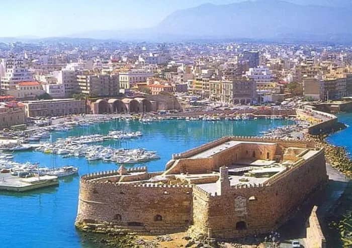 Najlepsze atrakcje w Heraklionie, które musisz zobaczyć na Krecie