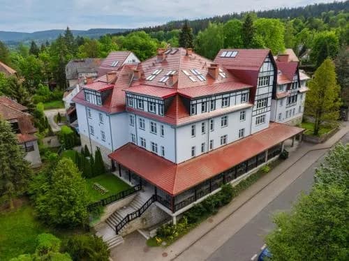 Gdzie jest Sensus Spa Hotel? Odkryj lokalizację i atrakcje w pobliżu