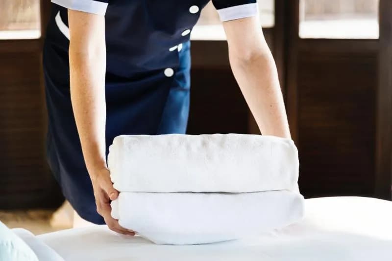 Jak napisać opinię o hotelu, aby naprawdę przyciągnąć uwagę?